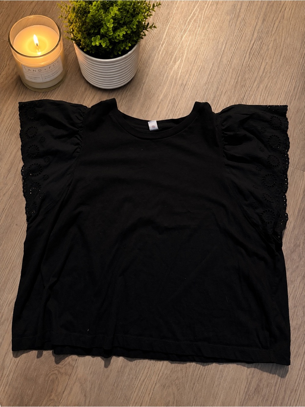 Old navy Black Eyelet Flutter Sleeve Top -  Women